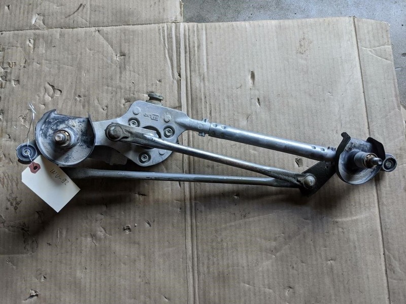 Front Wiper Motor w/ Linkage 2016 Subaru Outback 86511AL02A 2015 2017 2018-2020