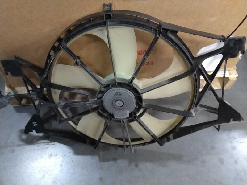 2015 RAM DODGE 1500 Pickup Engine Cooling Fan Motor OEM 55056948AE 189K Miles