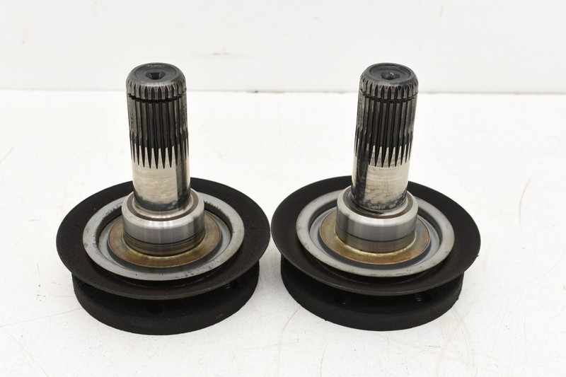 2007 BMW E90 328xi REAR DIFF OUTPUT AXLE SHAFT FLANGE SET 86MMXM10 OEM KW61