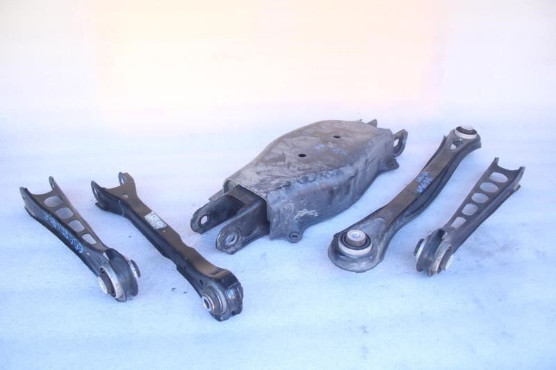 2020 CADILLAC CT5 RIGHT PASSENGER SIDE REAR LOWER CONTROL ARMS RWD 6 PIECES