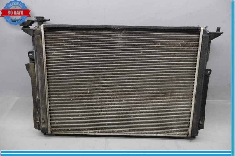 15-18 Hyundai Genesis G80 Engine Coolant Radiator Assembly Oem