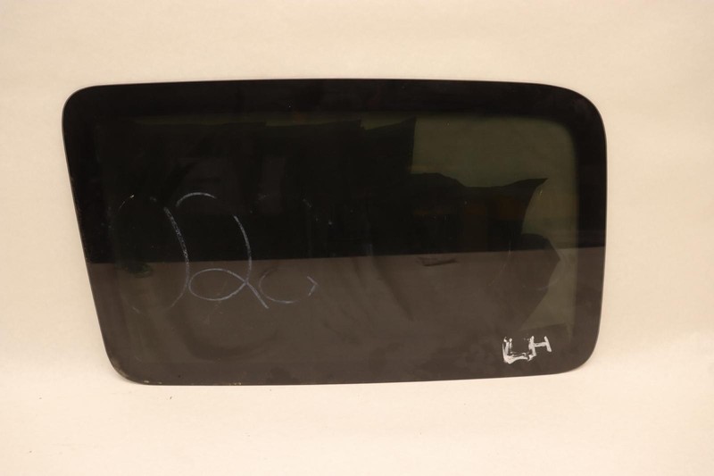 2018-2024 JEEP WRANGLER REAR LEFT SIDE QUARTER PANEL WINDOW GLASS OEM