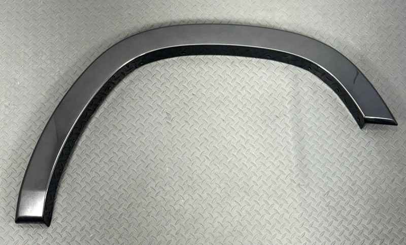 ✅ 19-26 RAM 1500 5th OEM FRONT RIGHT FENDER WHEEL OPENING FLARE MOLDING Gray PAU