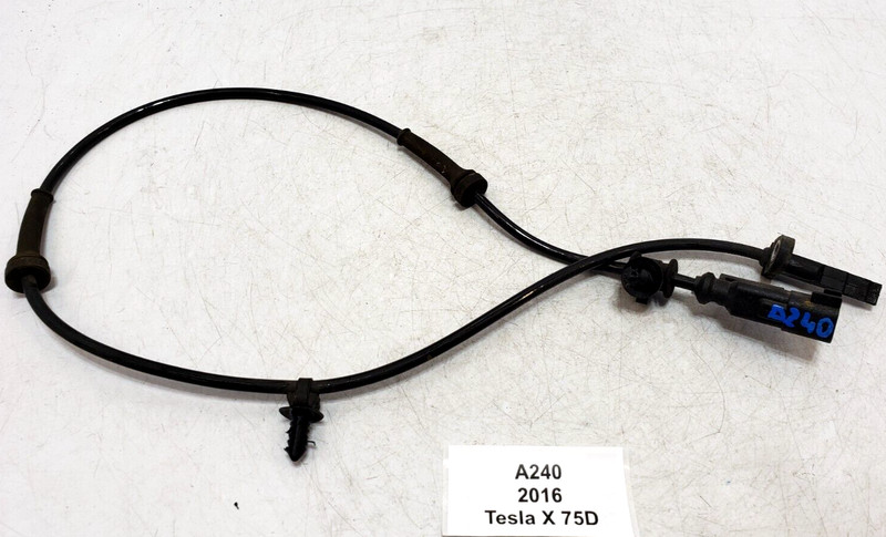 ✅ 2016-2020 OEM Tesla Model X Front Left Driver Side Speed ABS Sensor Module