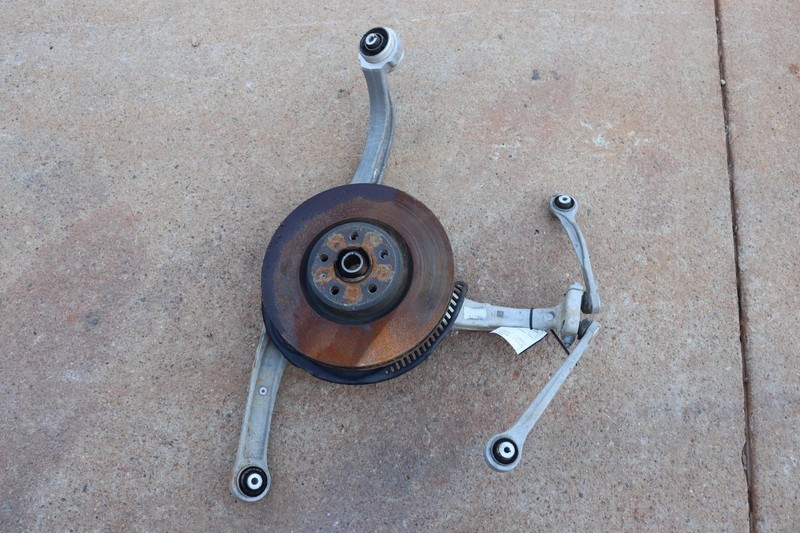 2018-2021 AUDI SQ5 AWD FRONT RIGHT SPINDLE KNUCKLE WHEEL HUB W/ CONTROL ARMS OEM