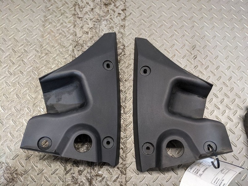 0-15 CAMARO SS REAR BUMPER FILLER PANEL RH LH OEM 20945028 20945029 1187989