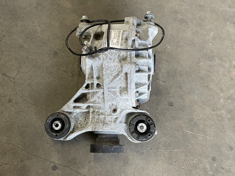 18-20 Land Range Rover L405 Rear Differential Axle Carrier 4X4 3.31 1636 OEM