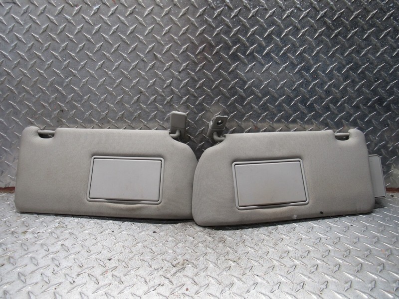 05 - 12 NISSAN PATHFINDER RIGHT PASSENGER - LEFT DRIVER SUN VISOR W/ILLUMINATION