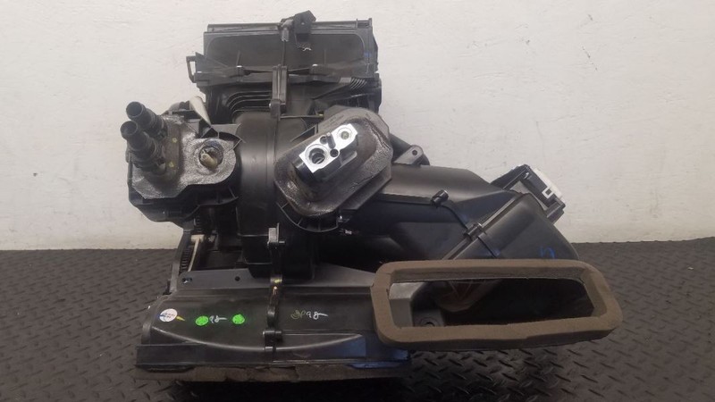 18-22 Ford Ecosport HVAC Heater Core Blower Motor Housing Assm OEM GN1Z-19860-D