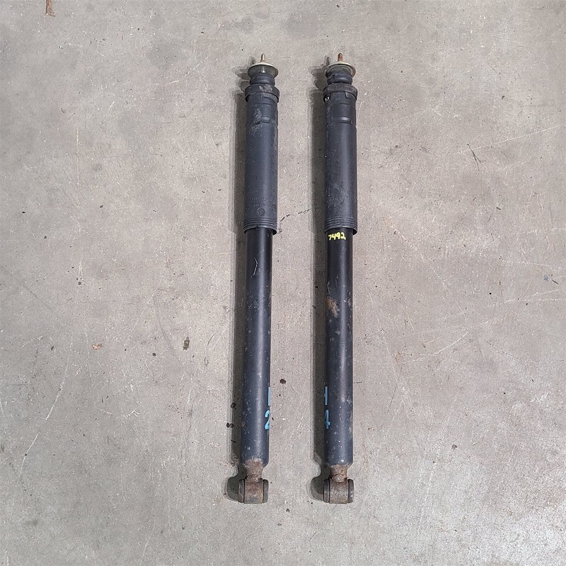03-09 Mercedes CLK 500 AMG Rear Shocks Pair Aa7492