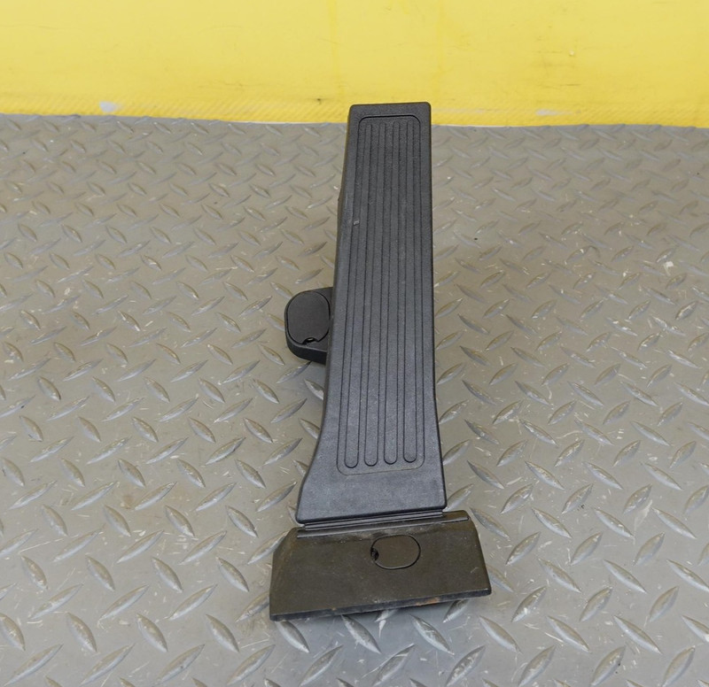 2022-2024 HYUNDAI TUCSON GAS PEDAL THROTTLE ACCELERATION TRAVEL SENSOR OEM