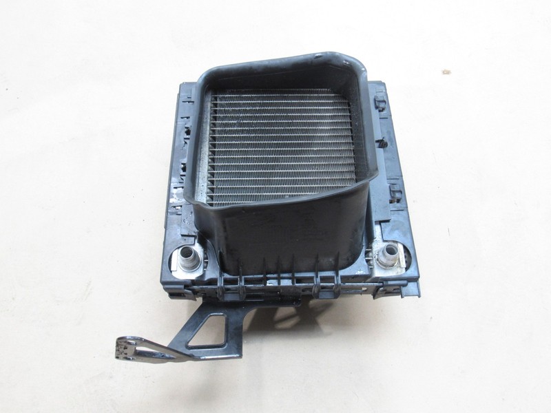 Mercedes S550 C217 2015 4.7L AWD Auxiliary Radiator Intercooler W/Shroud 14-17 |