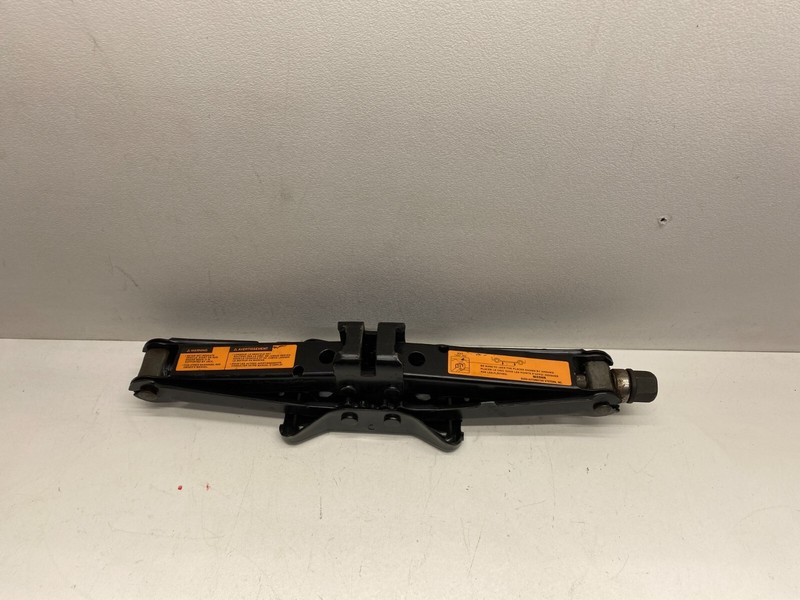 2002-2004 NISSAN ALTIMA SPARE TIRE WHEEL EMERGENCY JACK OEM