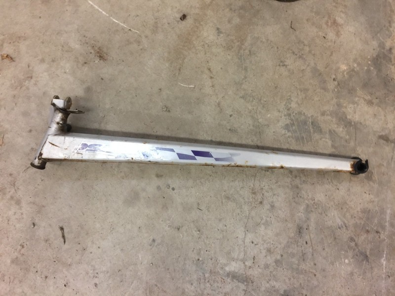 Ski-doo Snowmobile MXZ Summit 500 600 700 800 left hand trailing arm 1999-03