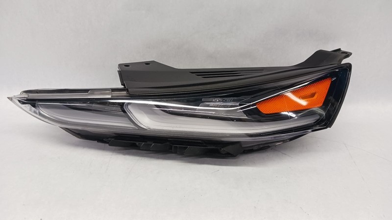 19-'20 HYUNDAI SANTA FE Left driver upper daytime running light OEM Grade A!