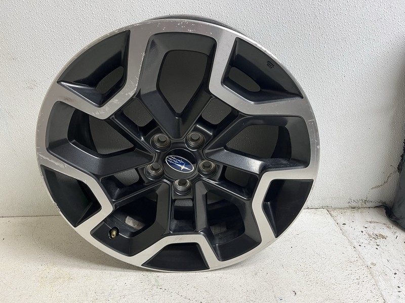 2013-2015 Subaru Crosstrek 17x7 Wheel Alloy Rim Black Silver 5x100 17” Cap Oem