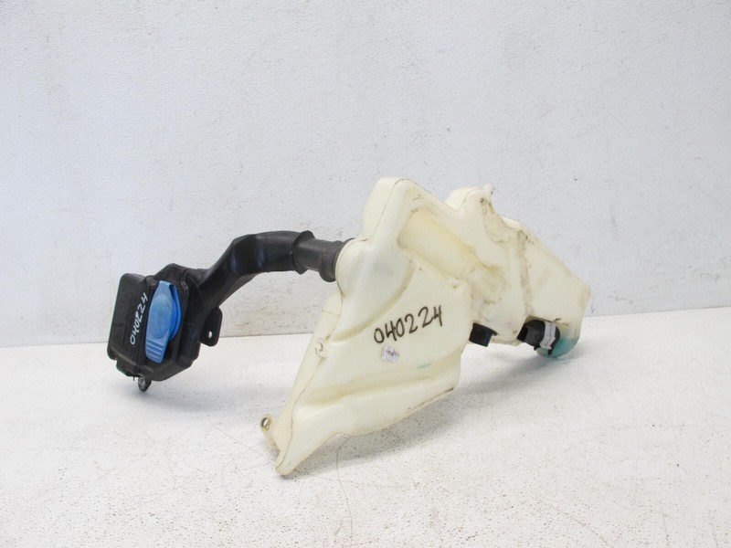 09-17 AUDI B8 A4 S4 SEDAN A5 S5 CONVERTIBLE WINDSHIELD WASHER FLUID RESERVOIR 04