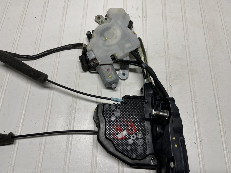 07-17 LEXUS LS460 REAR PASSENGER DOOR ACTUATOR OEM TESTED