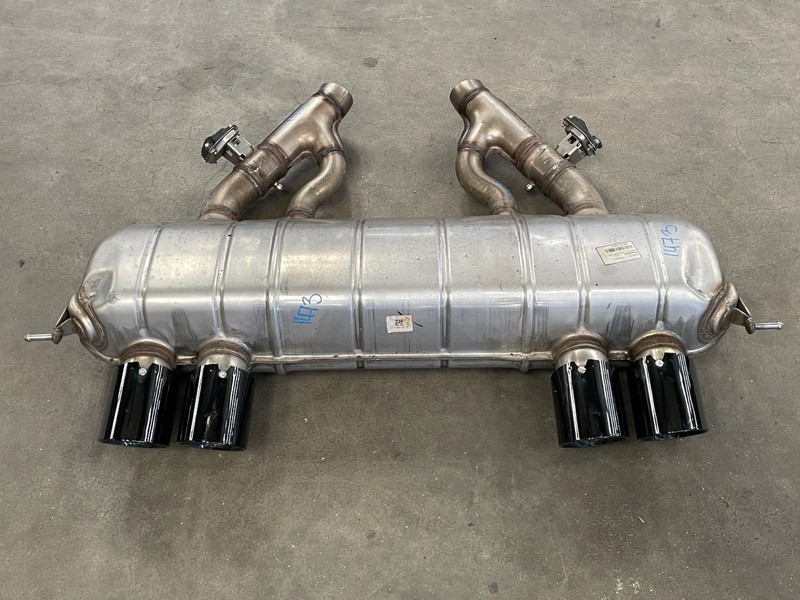 21 22 23 24 BMW M3 G80 Rear Exhaust Muffler Pipe W/Tips 3.0L 1473 OEM