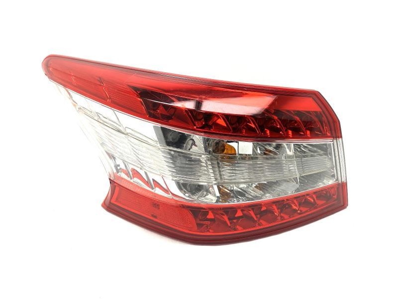 Left Driver Quarter Panel Mounted Tail Light Fits 2013-2015 Nissan Sentra 83962