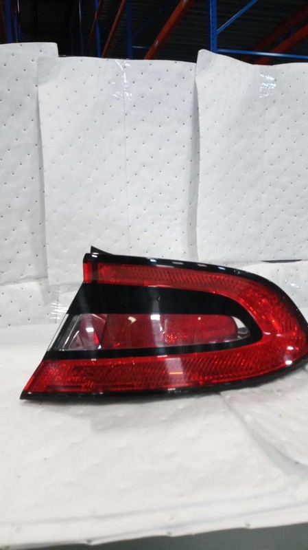 2013 Dodge Dart RH Grey Tail Light Assembly OEM 369483 132K Miles