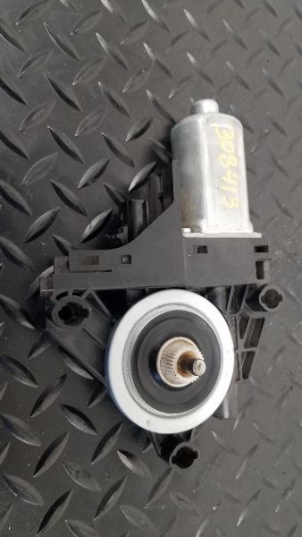 14-22 Jeep Cherokee Front Right Passenger Power Window Motor OEM 68227231AA