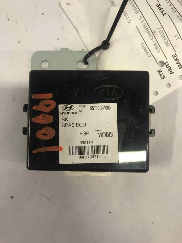 95700-2M000 HYUNDAI GENESIS 09 10 11 12 13
