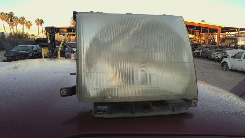 Headlamp Assembly TOYOTA TACOMA Right 97 98 99 00