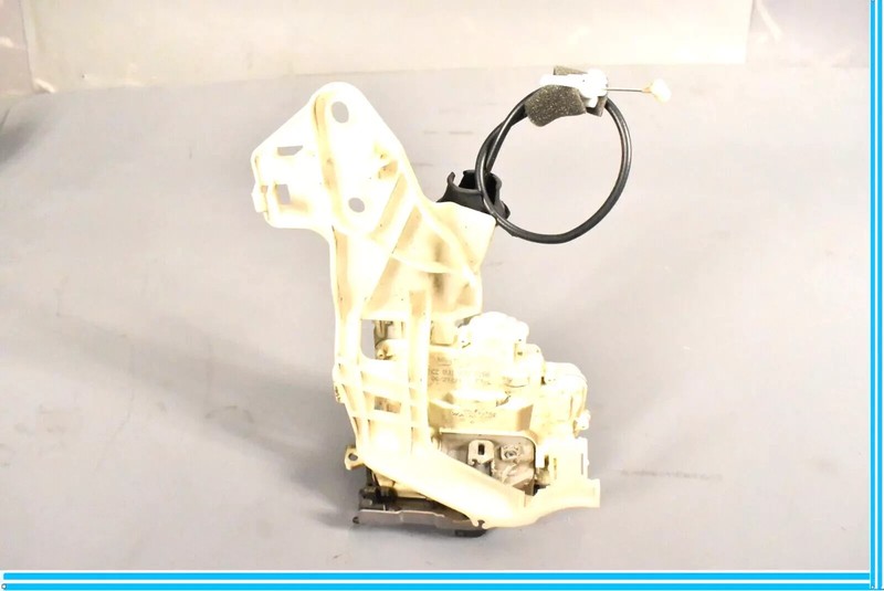 11-18 Porsche Cayenne 958 S Front Left Side Door Lock Latch Actuator OEM