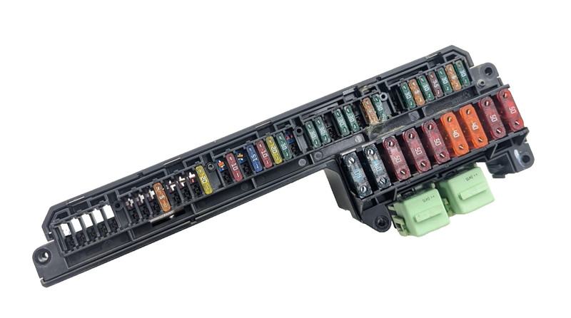 04-07 BMW 530i Fuse Relay Junction Box OEM