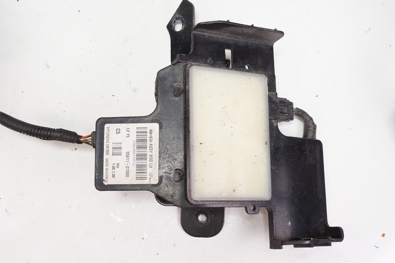 HYUNDAI SONATA Rear Left LH Blind Spot Radar Module OEM 2018 2019