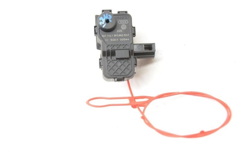 2011-2014 Porsche Cayenne 4.8L Fuel Door Actuator 8K0862153F