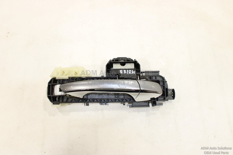 2014-2019 MERCEDES CLA250 C117 REAR RIGHT EXTERIOR DOOR HANDLE KEYLESS OEM