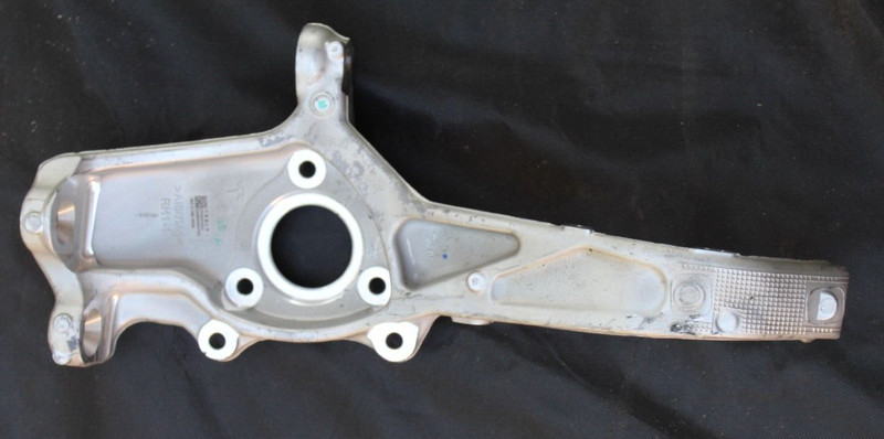 2017-2023 Genuine TESLA MODEL 3 FRONT RIGHT KNUCKLE SPINDLE HUB 1044316-00-E OEM