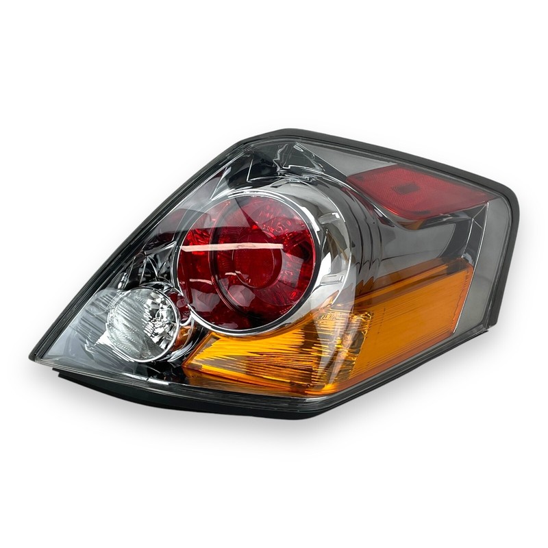 Nissan Altima 2010-2012 OEM Rear Right Passenger Side Tail Light