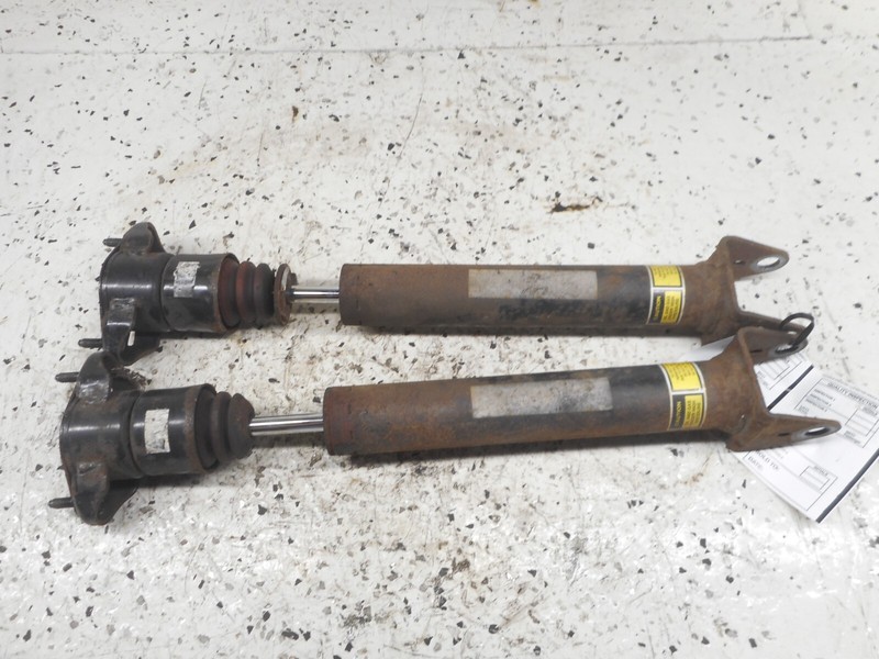 Mercedes-Benz R350 Shock Absorber Pair Rear Driver Left Passenger Right OEM 2006