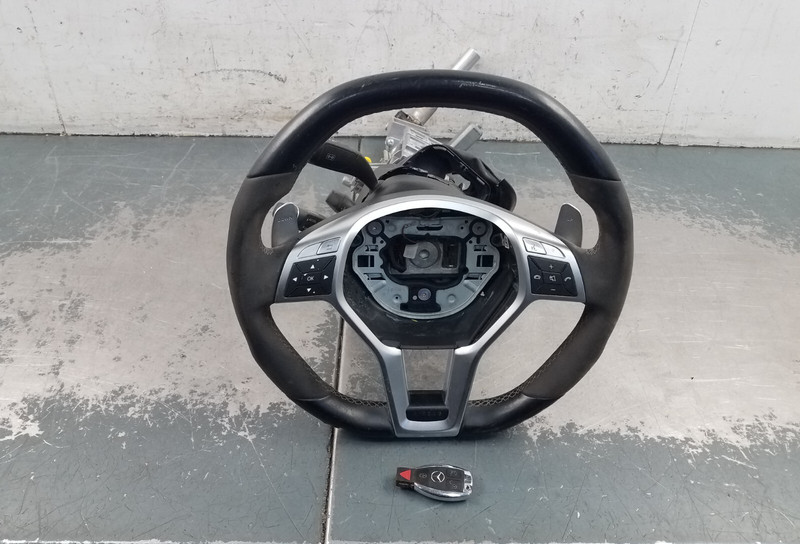 2014 Mercedes AMG CLS 63 S Steering Wheel Column Key - * #4700 E2