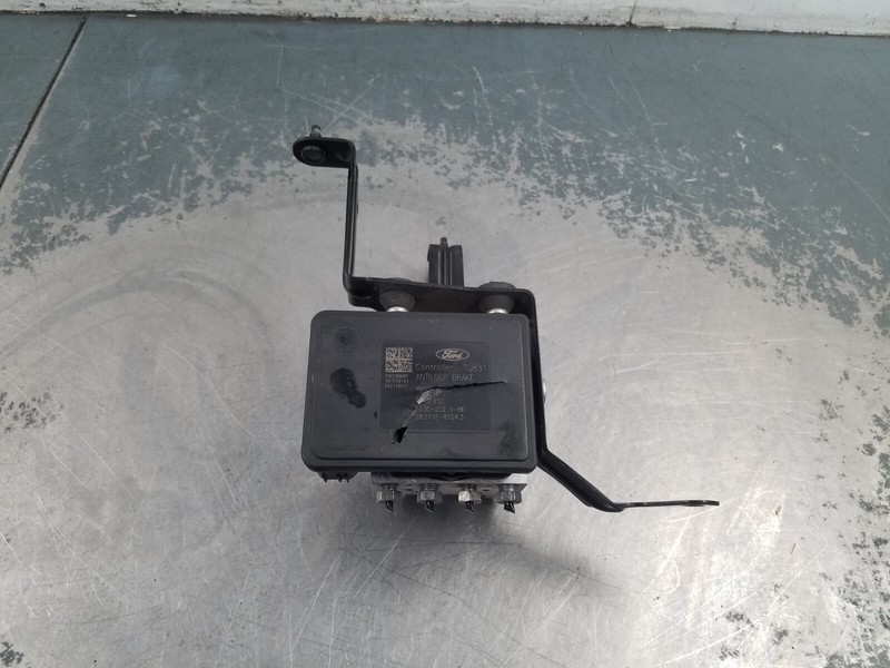 2018 Ford Mustang Shelby GT350 ABS Brake Pump Module - * #2799 P2