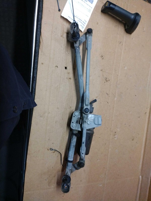 Used Windshield Wiper Motor fits: 2008 Mazda 3 from 10/13/05 Grade A