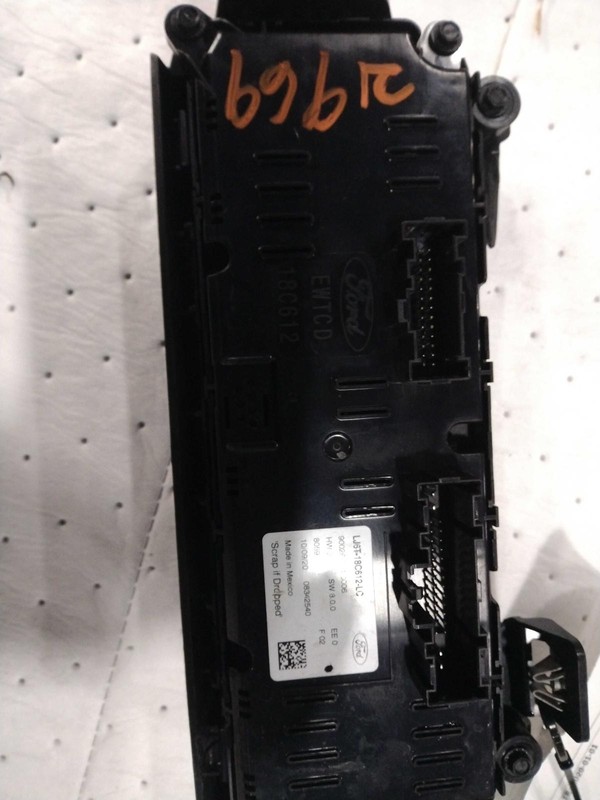 2020 Ford Escape A/C Selector Switch OEM Gold 72000 Miles CCM420 CCM469