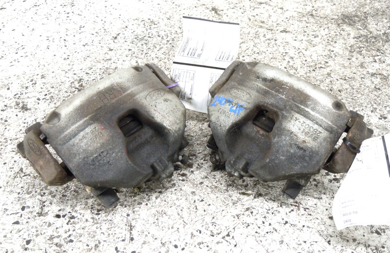 2013-2019 Ford Escape Front Brake Caliper Pair Left Right LH RH OEM