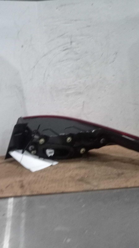 2018 Genesis G80 Left Tail Light Assembly Black OEM 125K Miles NJ25-18406-457824