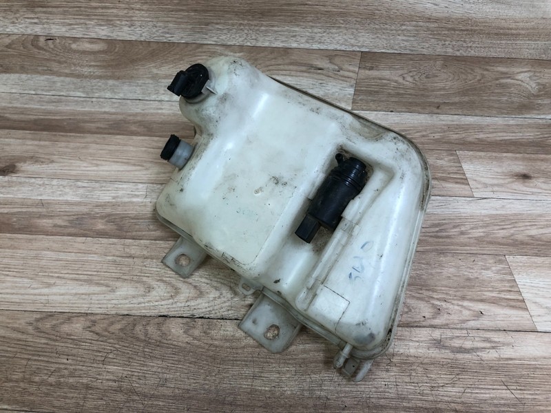 BMW E39 525 528 530 OEM FRONT WINDSHIELD WASHER FLUID RESRVOIR TANK 1997-2003