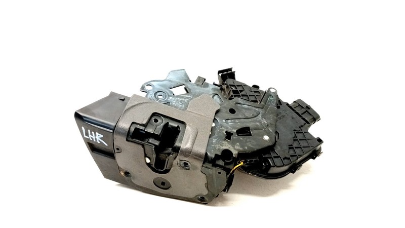 17-20 JAGUAR X760 XE 20-21 E-PACE DOOR LOCK ACTUATOR MOTOR REAR LEFT OEM 090324B
