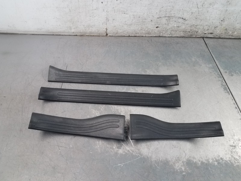 2014 Nissan Juke Nismo RSDoor Sill Scuff Plates #50369 X8