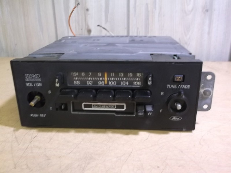 Ford E5AF-18K843-AA AM FM Stereo Cassette*FREE SHIPPING*
