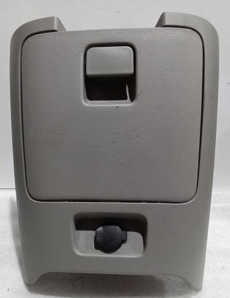 2005-2009 Terraza Relay Montana Floor Console Storage Compartment 15797567