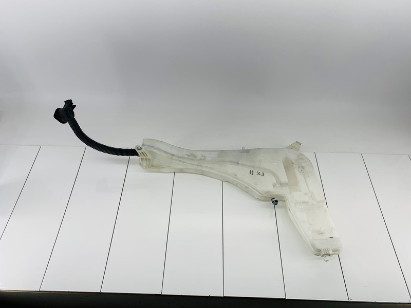 11-17 BMW X3 F25 FRONT WINDSHIELD WIPER WASHER TANK RESERVOIR W/ FILLER NECK OEM