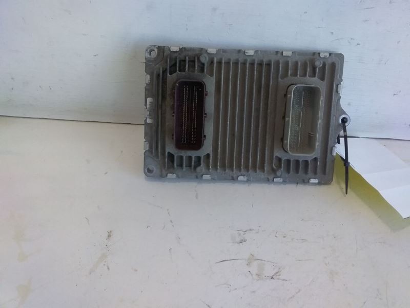 Engine ECM Classic Style Vertical Rear Door Handle Fits 15-17 COMPASS 3308441