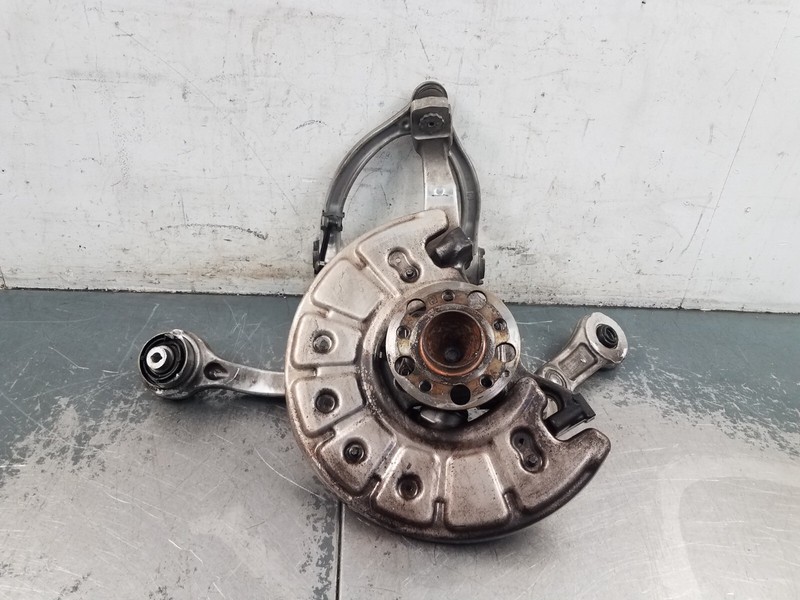 2020 Mercedes AMG C 63 Left Front Hub Knuckle Arms #2454 A10